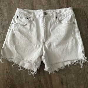 Abercrombie 4” mom shorts size 28/6
